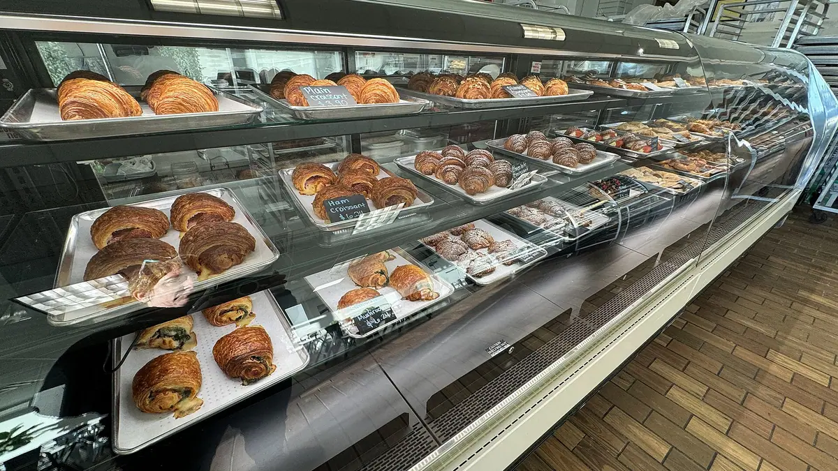 Bakery & Café bakes